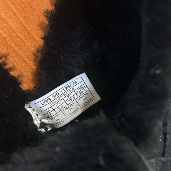 UGG Romely Short Buckle Women’s Size 7.5 Black Suede Ankle Boot Fur Wool Plush - Picture 9 of 9